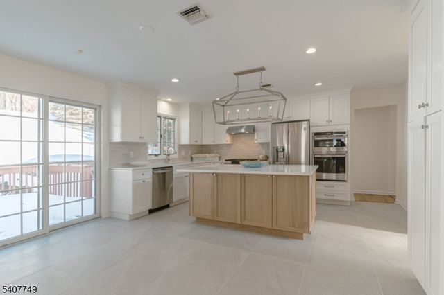 7 Sycamore Way, Warren Twp., NJ 07059