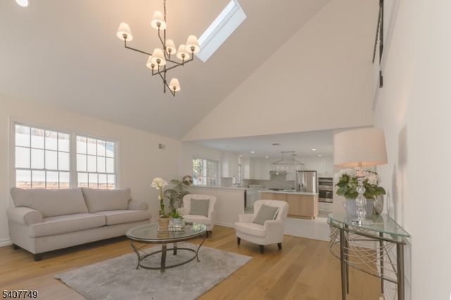 7 Sycamore Way, Warren Twp., NJ 07059