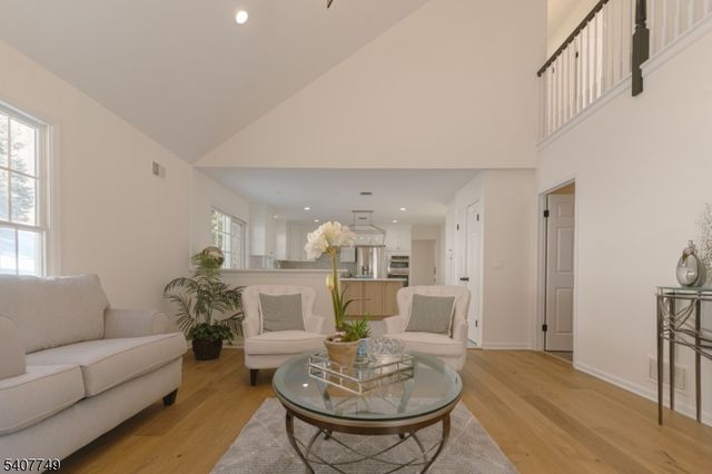 7 Sycamore Way, Warren Twp., NJ 07059