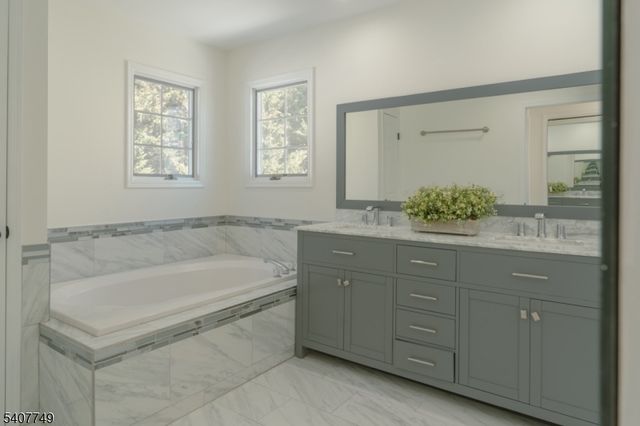 7 Sycamore Way, Warren Twp., NJ 07059