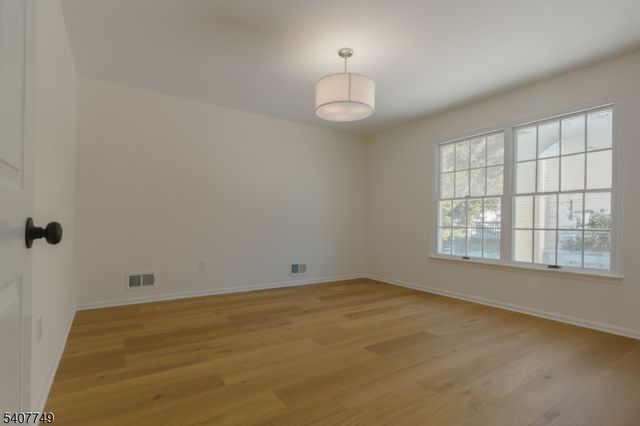 7 Sycamore Way, Warren Twp., NJ 07059