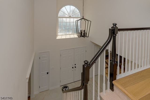 7 Sycamore Way, Warren Twp., NJ 07059