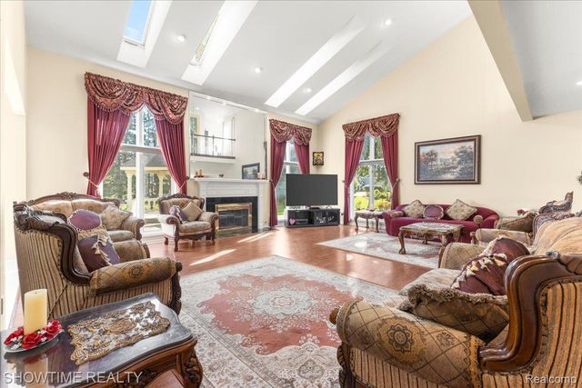 13676 Timberwyck Drive, Shelby Charter Township, MI 48315