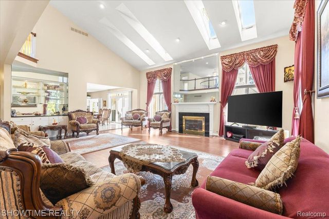 13676 Timberwyck Drive, Shelby Charter Township, MI 48315