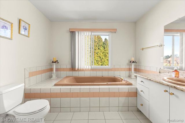 13676 Timberwyck Drive, Shelby Charter Township, MI 48315