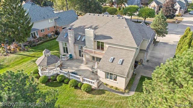 13676 Timberwyck Drive, Shelby Charter Township, MI 48315