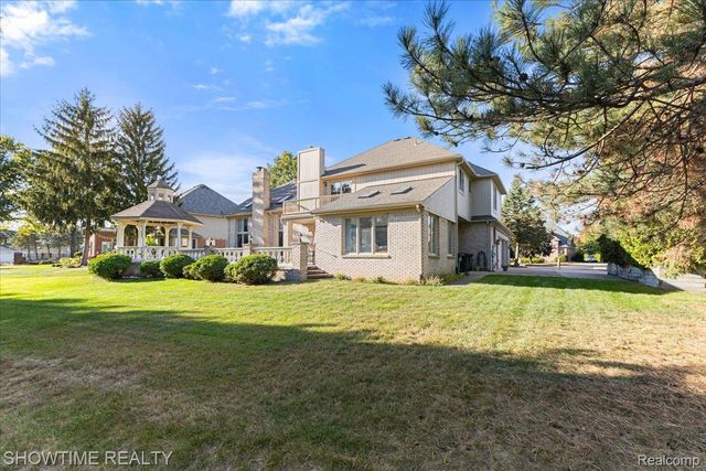 13676 Timberwyck Drive, Shelby Charter Township, MI 48315