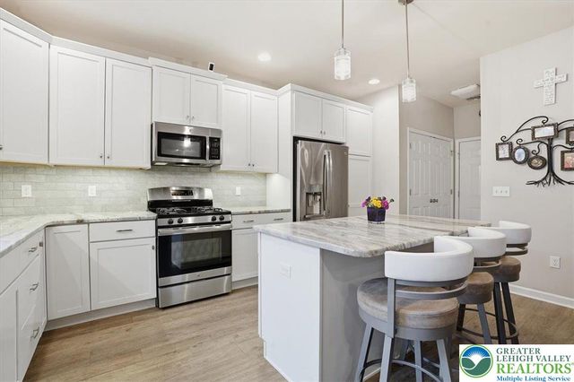 3686 Cottage Drive, Bethlehem City, PA 18020