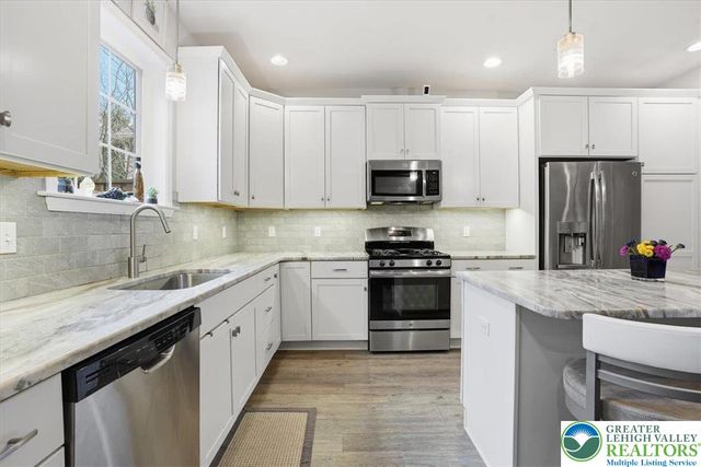 3686 Cottage Drive, Bethlehem City, PA 18020