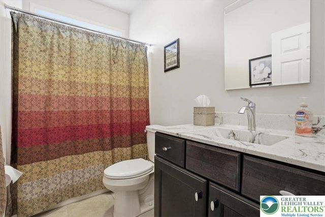 3686 Cottage Drive, Bethlehem City, PA 18020