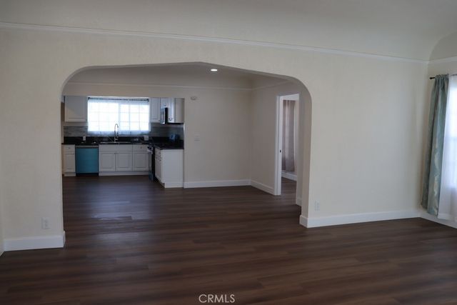 1917 W 74th, Los Angeles, CA 90047