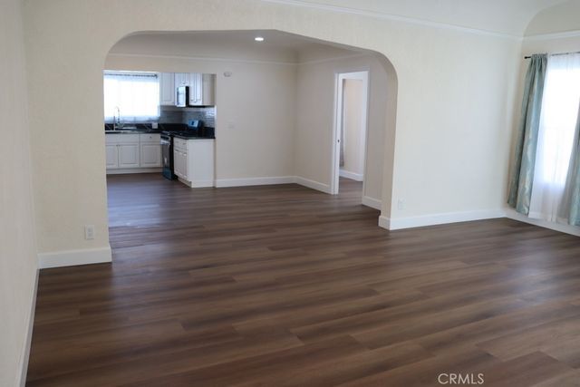 1917 W 74th, Los Angeles, CA 90047