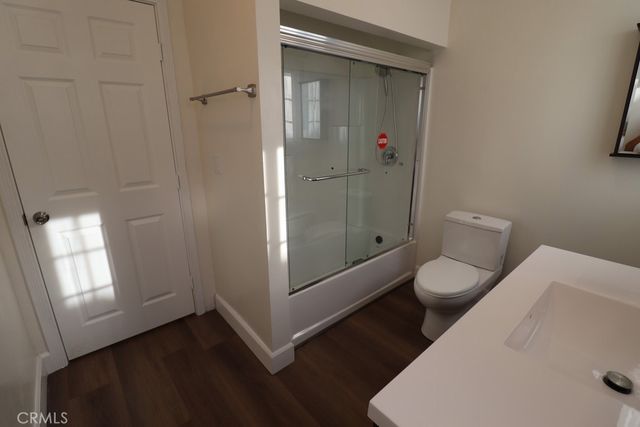 1917 W 74th, Los Angeles, CA 90047