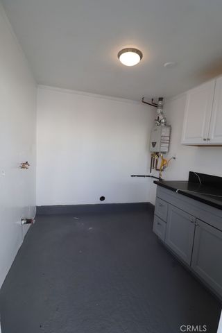 1917 W 74th, Los Angeles, CA 90047