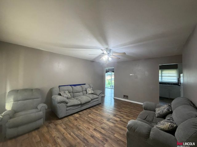 6701 Vine Street, Lincoln, NE 68505