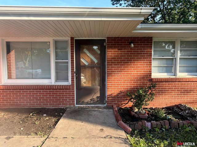 6701 Vine Street, Lincoln, NE 68505