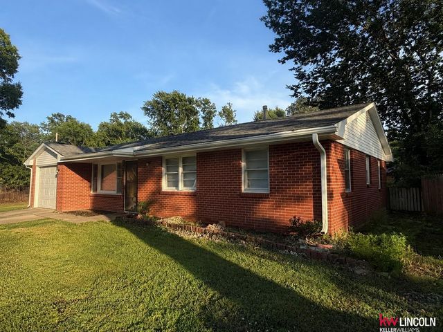 6701 Vine Street, Lincoln, NE 68505