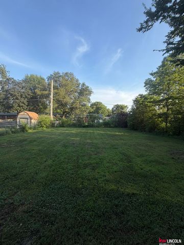 6701 Vine Street, Lincoln, NE 68505