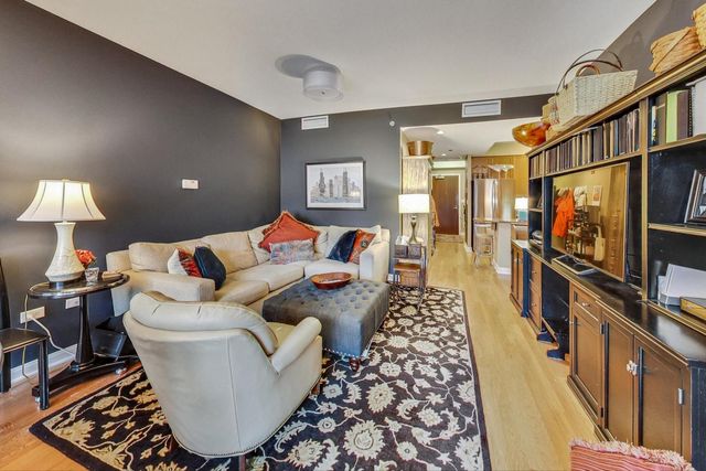 130 N Garland Court 1806, Chicago, IL 60602