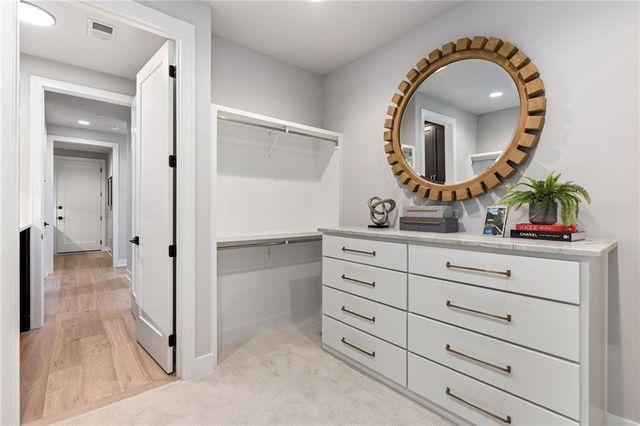 13719 Pembroke Lane, Leawood, KS 66224