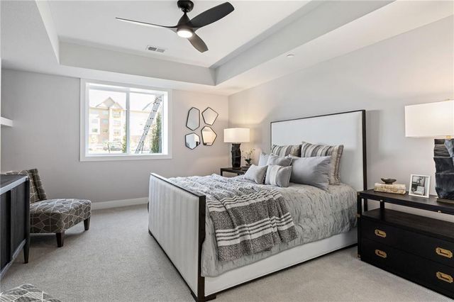 13719 Pembroke Lane, Leawood, KS 66224