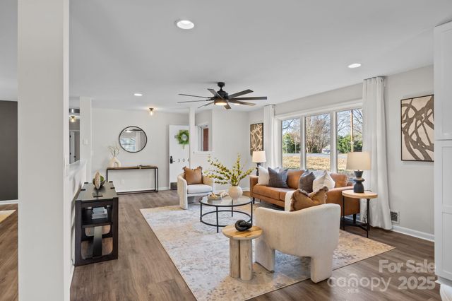 304 E 2nd Street, Oakboro, NC 28129