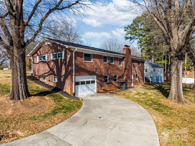304 E 2nd Street, Oakboro, NC 28129