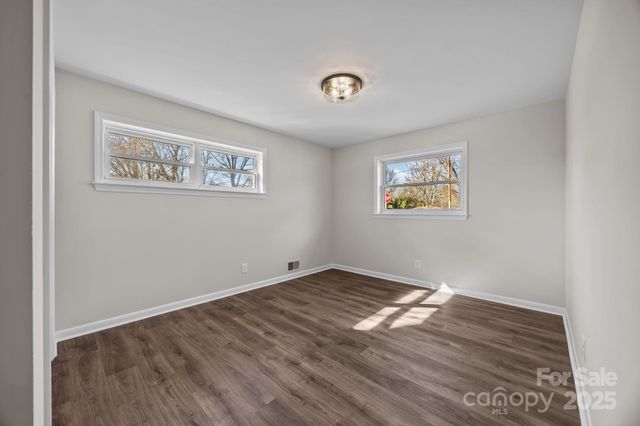 304 E 2nd Street, Oakboro, NC 28129