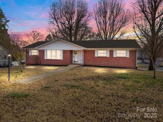 304 E 2nd Street, Oakboro, NC 28129