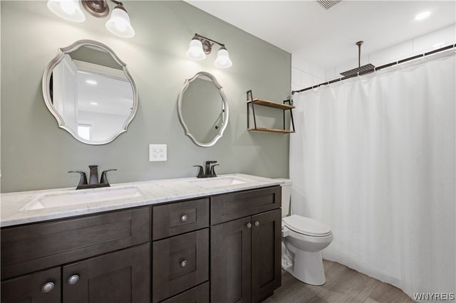 15 Green Court, Tonawanda, NY 14150