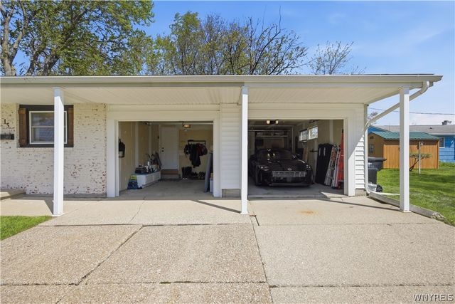 15 Green Court, Tonawanda, NY 14150