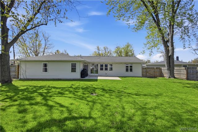 15 Green Court, Tonawanda, NY 14150