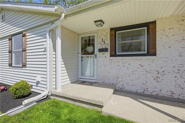 15 Green Court, Tonawanda, NY 14150