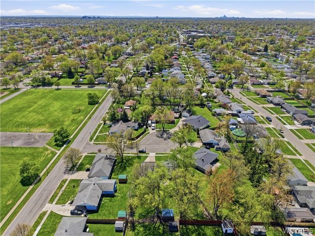 15 Green Court, Tonawanda, NY 14150