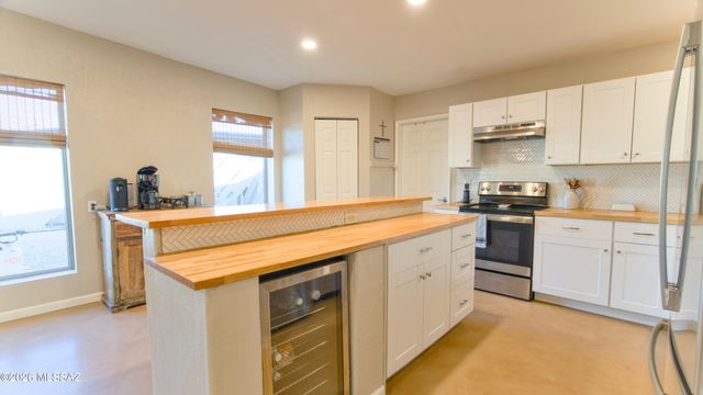 6950 N Comet Court, Tucson, AZ 85741