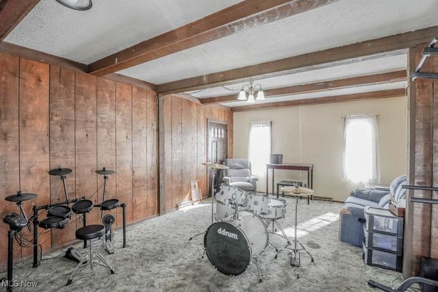 370 E Tallmadge Avenue, Akron, OH 44310