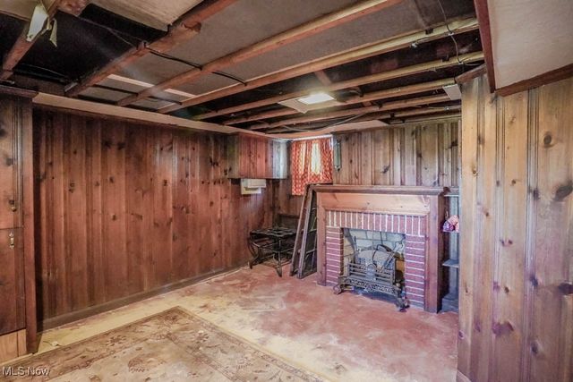 370 E Tallmadge Avenue, Akron, OH 44310