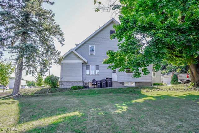 370 E Tallmadge Avenue, Akron, OH 44310