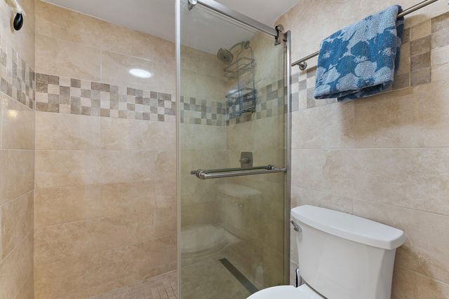 33 S Ocean Avenue 502, Palm Beach Shores, FL 33404