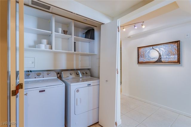 2877 Paradise Road 1406, Las Vegas, NV 89109