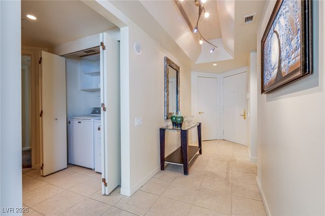 2877 Paradise Road 1406, Las Vegas, NV 89109