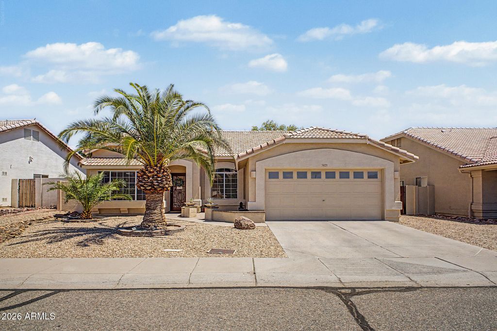 5975 W ALAMEDA Road, Glendale, AZ 85310 — photo 2