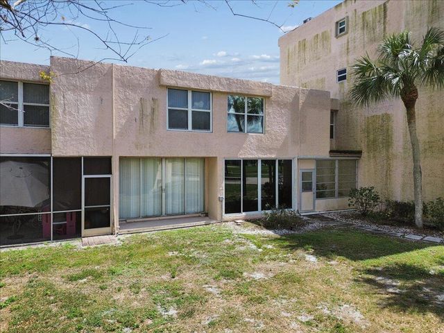 9491 Evergreen Place 108, Davie, FL 33324