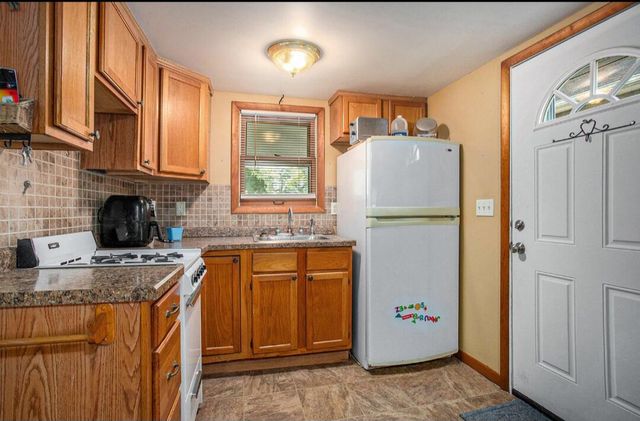 268 Paradise Island Drive, Coldwater, MI 49036