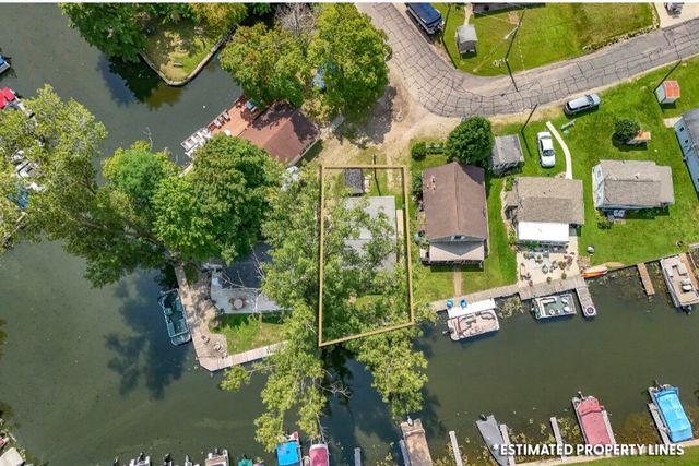 268 Paradise Island Drive, Coldwater, MI 49036