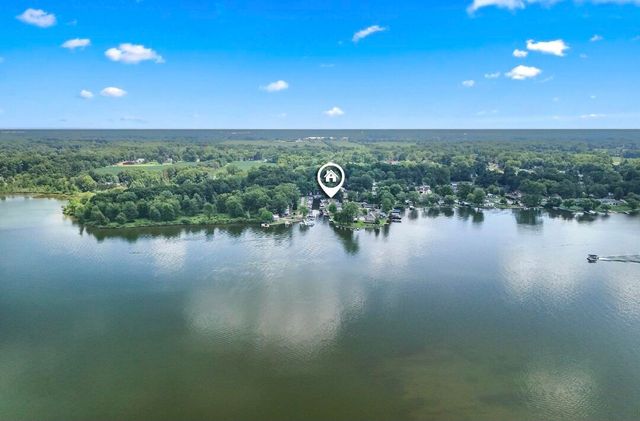 268 Paradise Island Drive, Coldwater, MI 49036