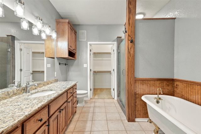 842 Cornstubble Lane, Weatherford, TX 76088