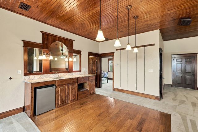 842 Cornstubble Lane, Weatherford, TX 76088