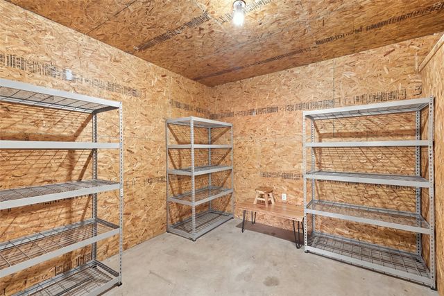 842 Cornstubble Lane, Weatherford, TX 76088