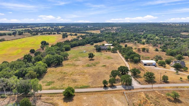 842 Cornstubble Lane, Weatherford, TX 76088